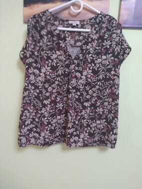 Womens Loft XL floral blouse